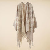 Women's cape, warm in autumn and winter, fashionable plaid tassels, simple