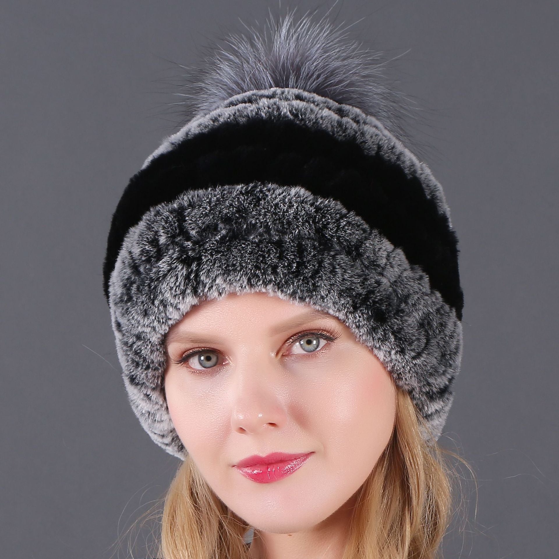 Autumn and winter ladies fur hat Rex rabbit fur warm fox fur ball cap ball cap