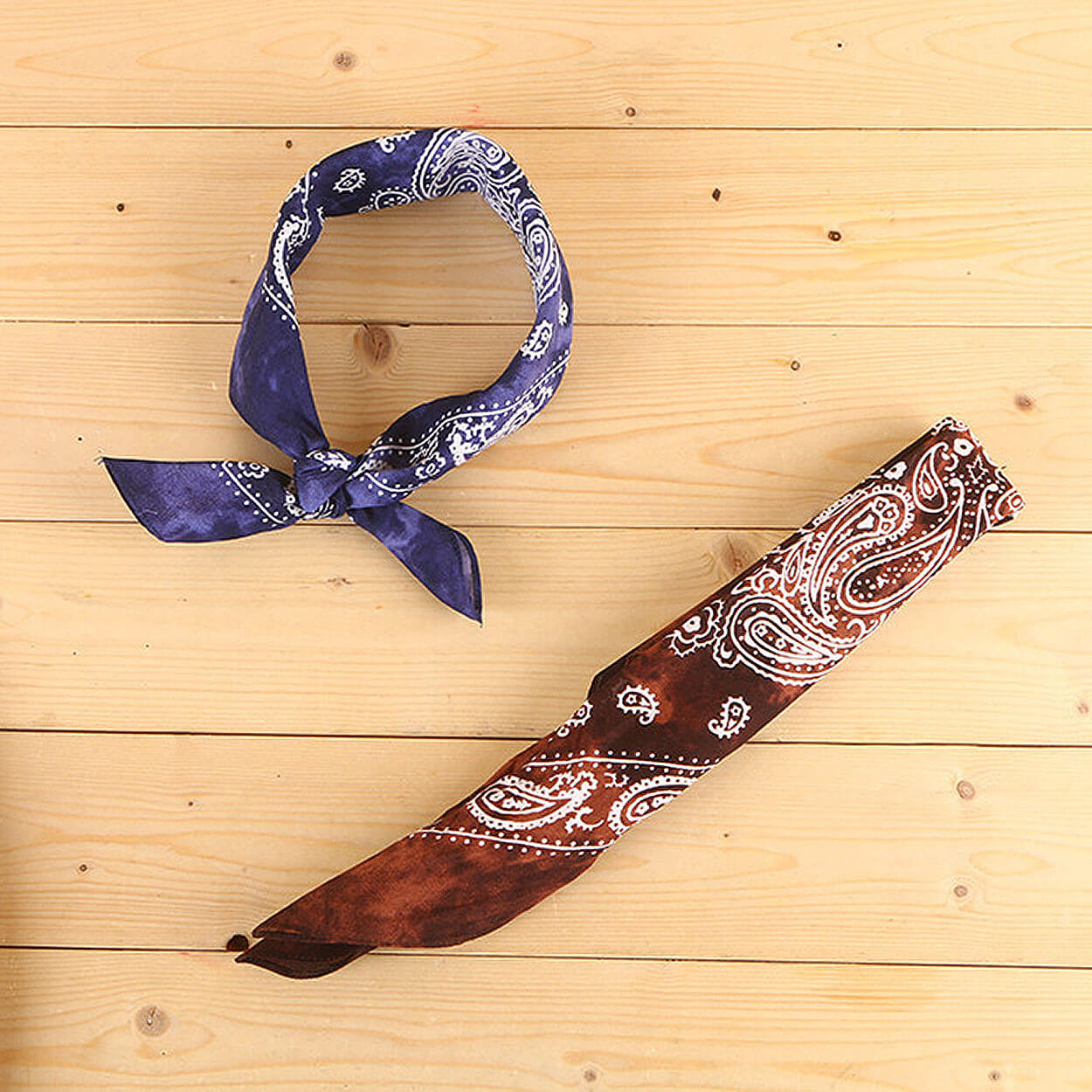 Cotton Large Paisley Bandanas for Men-Effect Picture